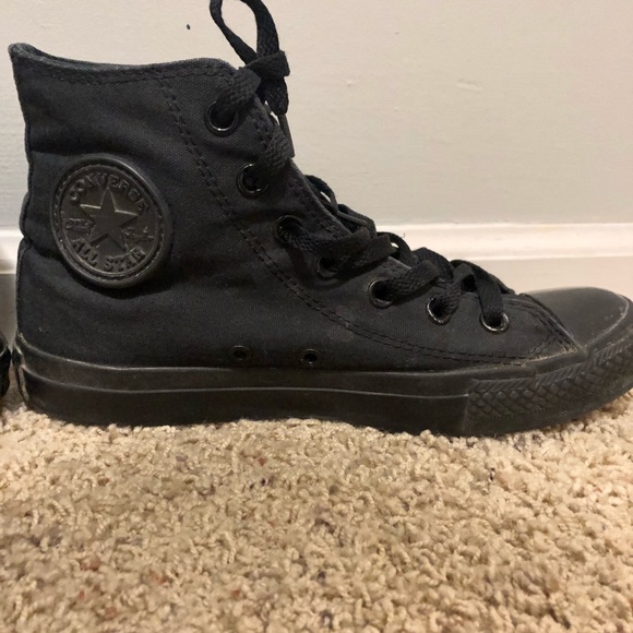 triple black converse high tops